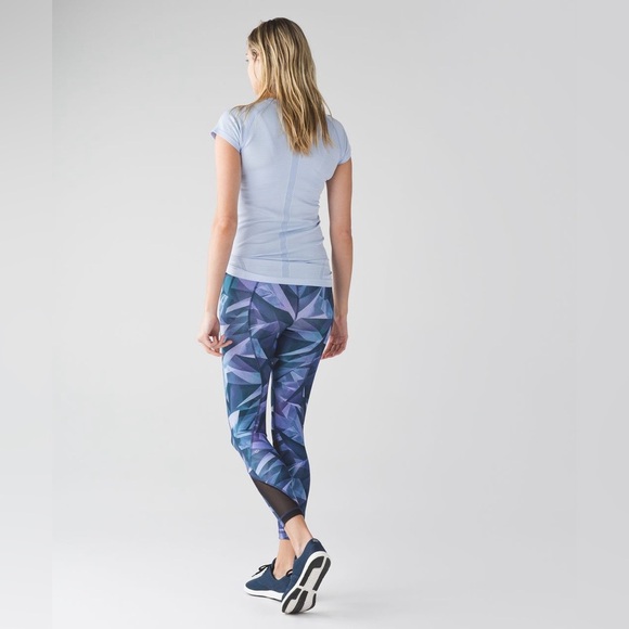 Lululemon Women's Inspire Tight II (Mesh) Zip Multi Black Size 4 - Picture 3 of 12